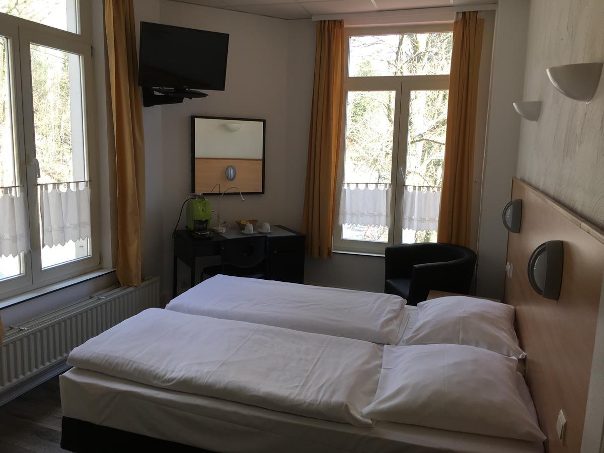 Parkhotel Villa Des Effats วีแยลซาลม์ ภายนอก รูปภาพ